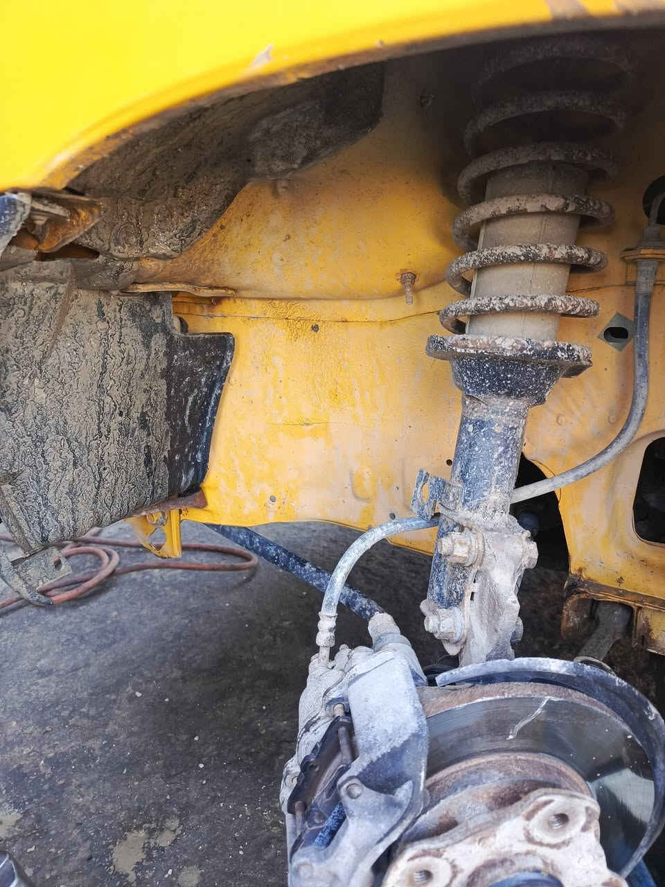 سايبا موديل 18 بيه اقل شبر صبغ بل جاملغ الامام جه العبري مكينه بيظه سياره جاهزه منقصه برغي تحويل مباشر شاصي بيه خياس واحد والثاني مابي شي مصلح  السعر ب47  $ *********** بدون وعود كاذبه ناحيه نفر
