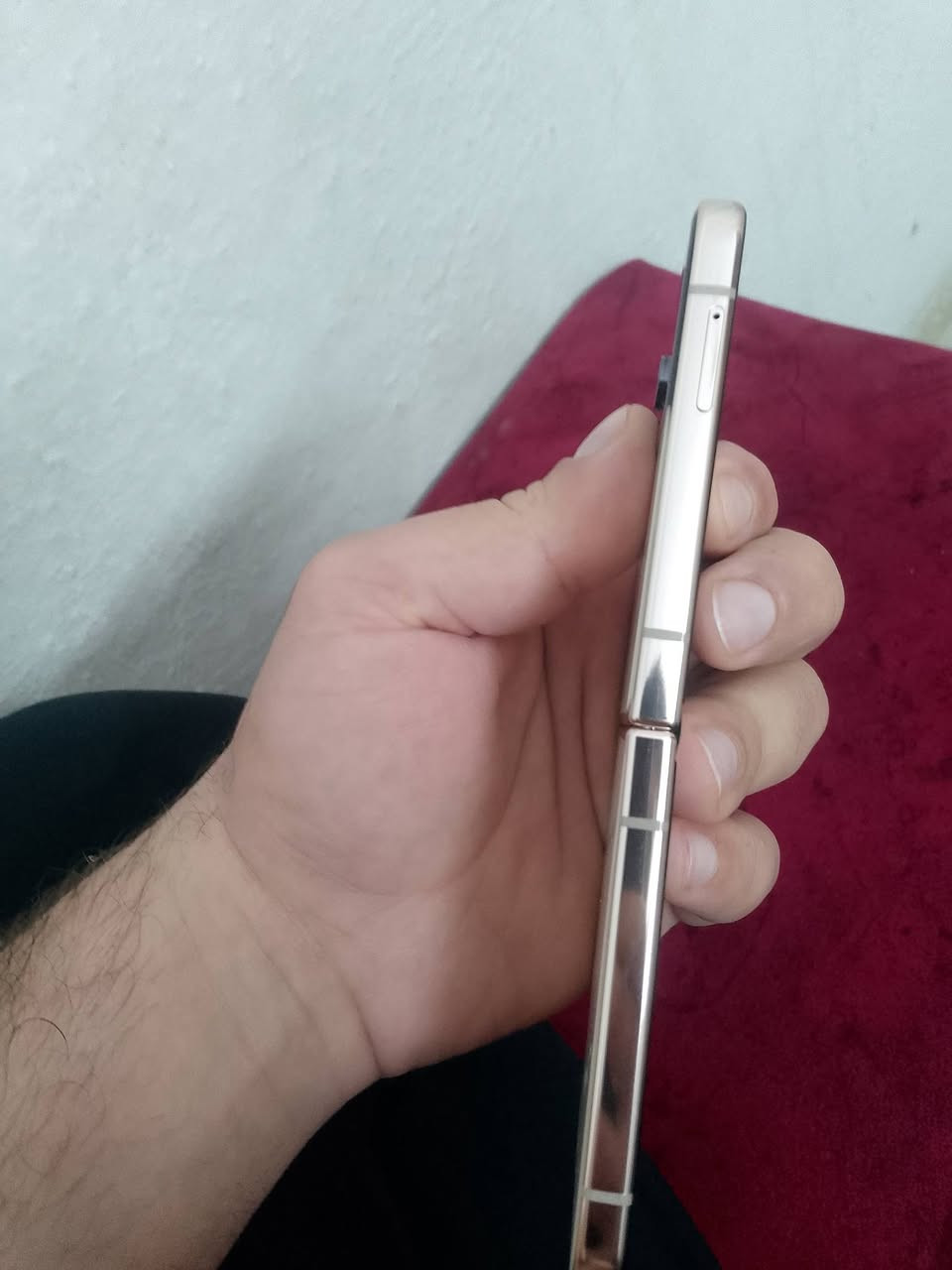 السلام عليكم
ZFlip4للبيع
جهاز اخو الجديد شرق أوسط 
الجهاز غني على التعريف 
مكاني بغداد الاعظميه
السعر 425
رجا الميشتري ليعلق
للاستفسار ***********
