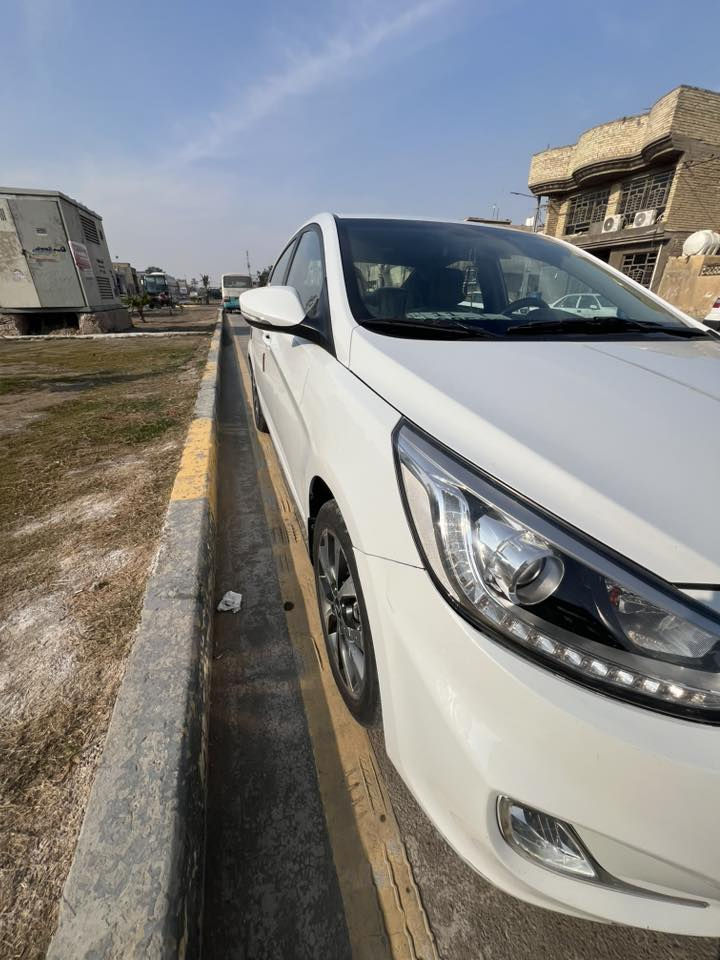 السلام عليكم اكسنت2018 مكينة1600 خليجي رقم بغداد الجديد ماشية32الف فقط محرك كير صدر تبريد وضع الشركة اي صيانة مداخلة تحكمات سلايت كامرة شاشة سيارة كاملة من كلشي وكلشي بلادي بيها فقط تبديل دعامية امامية اثر كسر ورصعات مسحوبات بي دي ار سونار مرفق سعرها 130 وبيها مجال  مكاني بغداد الرصافة شباب ذاكر كلشي لتكلي شبيها مبيها***********
