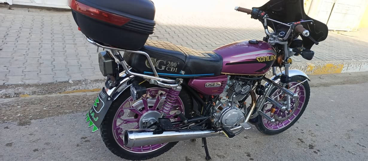 السلام عليكم دراجه سونك موديل 25 مكينه200 كفاله عامه تشغيل عن بعد 2بصمات اوراق اصوابيه الدراجه جديده السعر700او بيهة مجال قليل مكاني بغداد الرقم *********** بي واتساب
