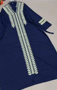 ملابس • توصيل