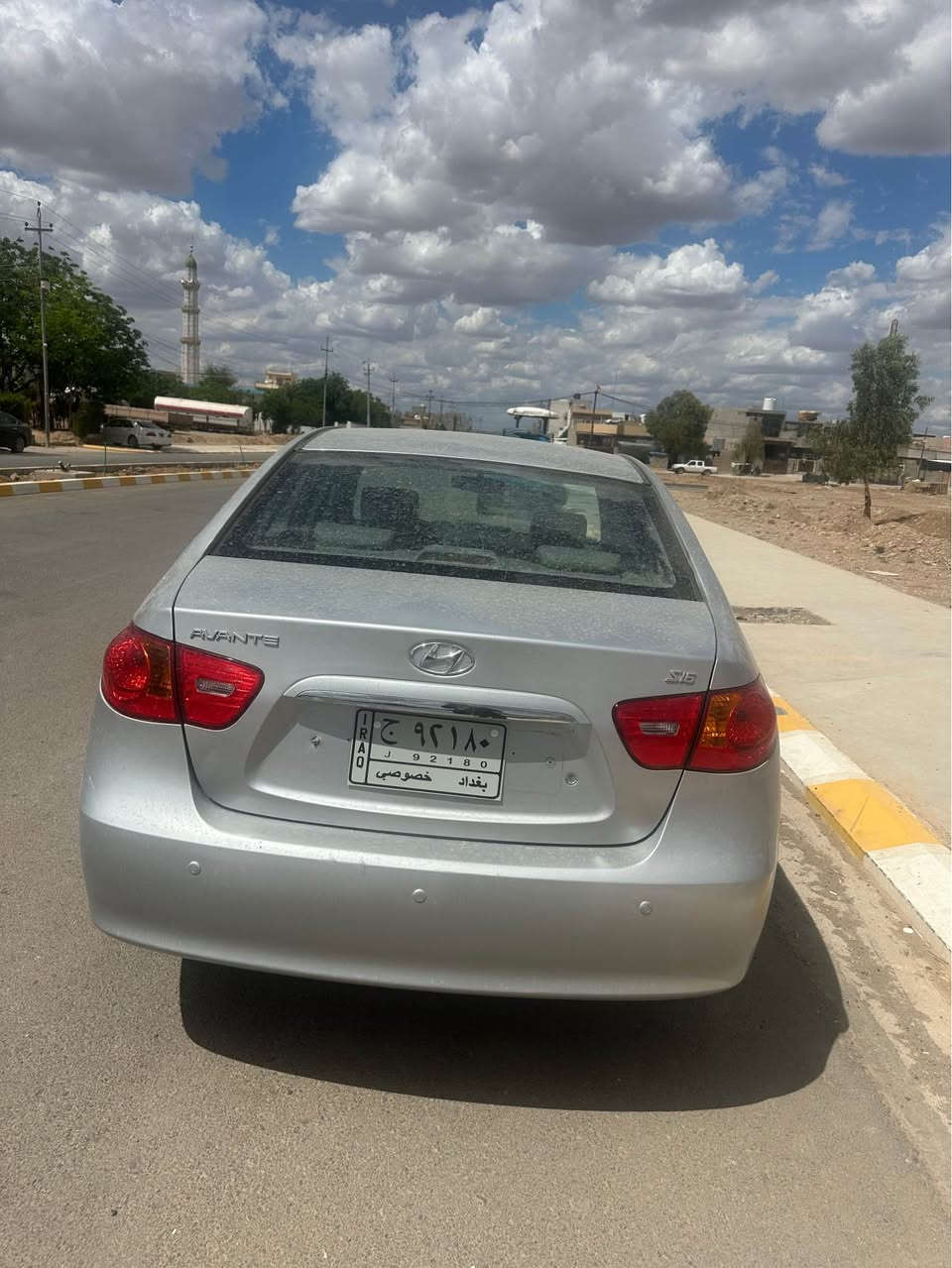 ئافانتی ٢٠٠٩بۆفرۆشتن بڕاوەە یان گۆڕینەوە 
***********
سەیارەکە بێ کۆدە پلێتوو شتئ پێوەیە بێ کێشە کۆد ئەبێ 
سەریارەکە بێمەسرفە خۆم هەمو مەسرفێکم کروە
گێڕو مەکینەی بەشەر تەزار ڕۆنی گۆڕاوە 
سلانسەی هەزازی بۆ بەسراوە
شاشە ئایپاد تەبریت لەتەک سوچا ئیشەکات
123 هەزار رۆشتوە هەر سفرە 
برێکی دوای بۆ بەسراوە 
46گەلاو مەعەمەلەیەکئ کەم كيفري, ديالى
