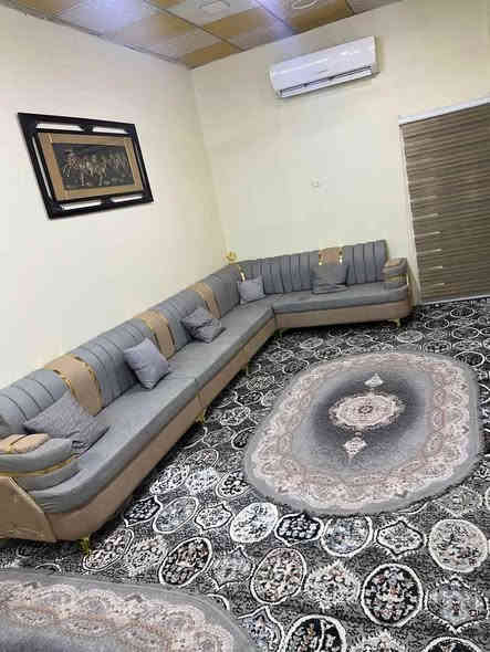 ... ..  ديوان جديد شغل اربيل درجه اولى 5 قطع 6 مترات ونص السعر 375 العنوان البصرة الجبيلة شارع السايلو قرب كرفان المختار *********** متوفر توصيل داخل البصره البصرة
