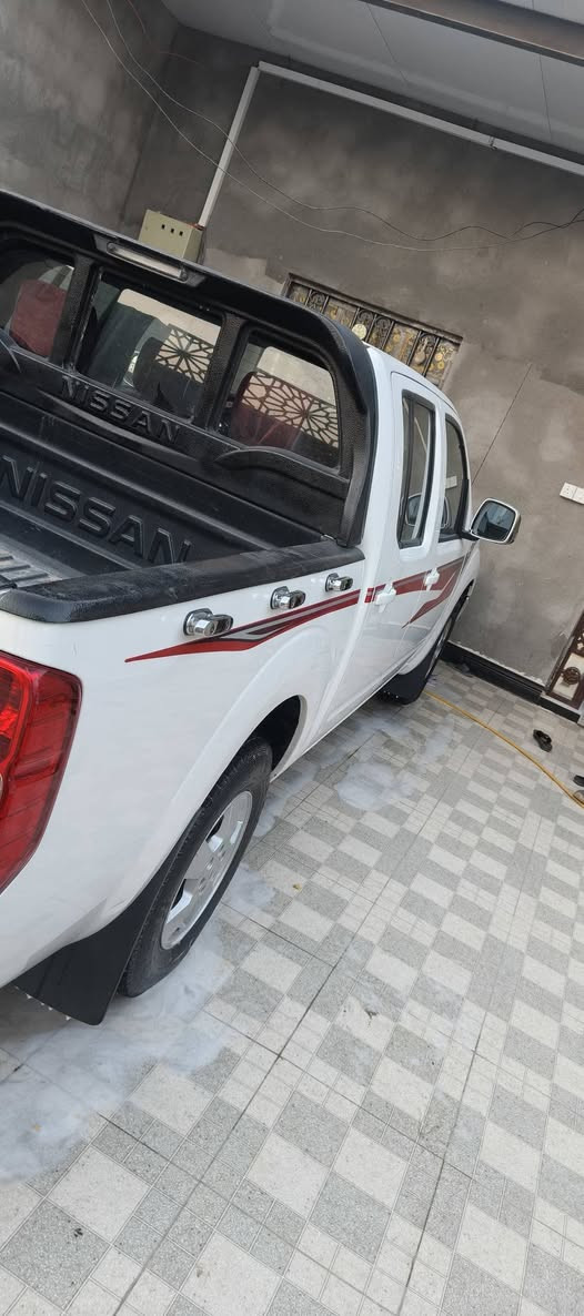 سلام عليكم نيفارة مديل ١٤رقم بصره دولي بسمي مكينه مفتوحه لا تنقيص ولا تبخير تخم تاير سبير ما نزل مكفول من ضربة أو تبديل أو صبق مشيه ١٦٠ سيارة مال بيت ستخدم شخصي السعر ١٣٠ البصرة الزبير رقم الهاتف ***********
