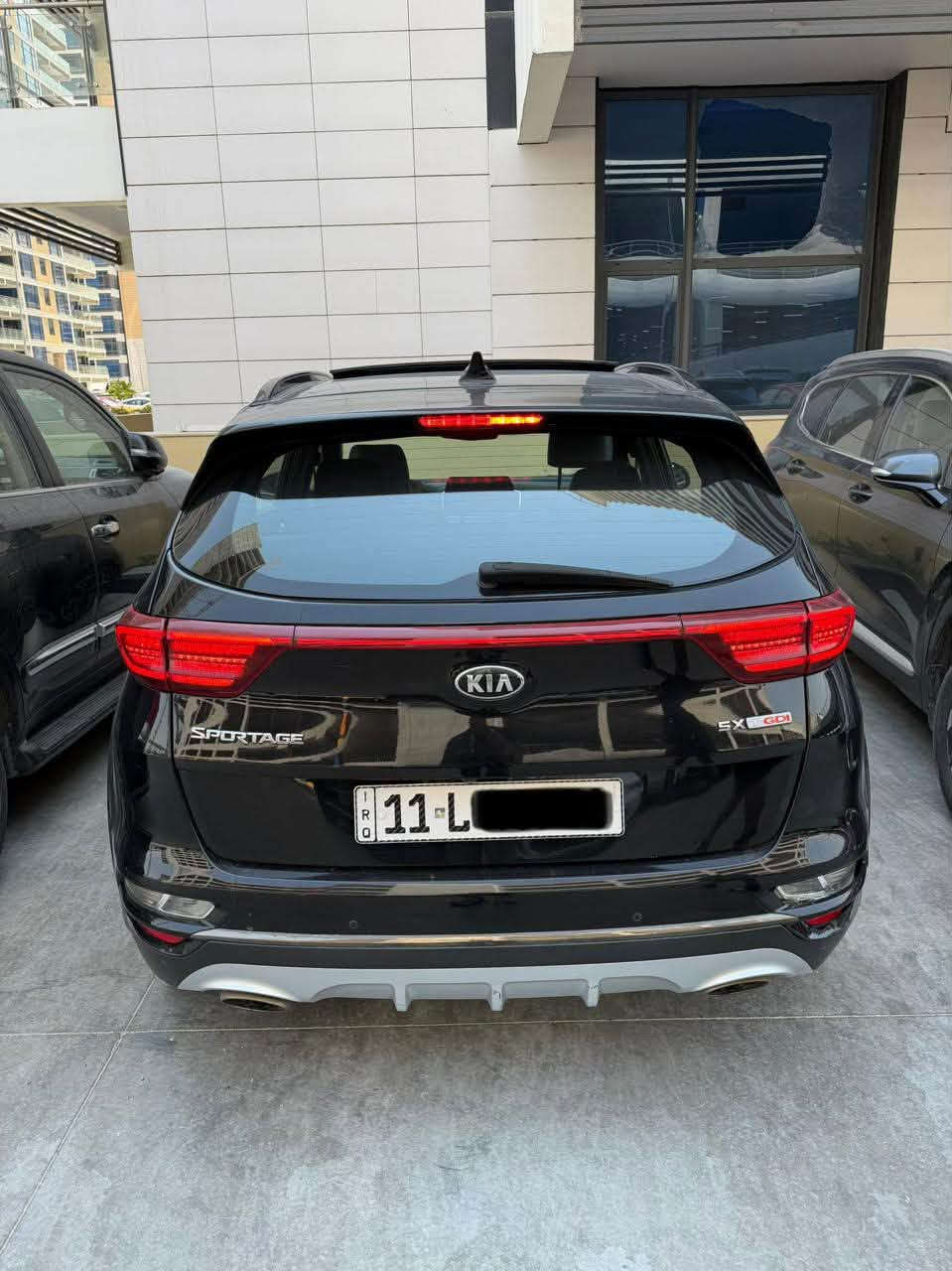 (( بلااااش بيع مستعجل 165 ورقه ))
سبورتج Sx 2022 الوحيده بهاي المواصفات اعلى من Gt
استيراد كندي مكينه 2000 
السياره فول الفول بانوراما كراسي اثنين كهرباء صندوك كهرباء جلد بصمه تشغيل عن بعد 
حادث السياره بنيد تبديل 
كير مكينه شواصي مكفوله 
(( كراسي تبريد وتدفئة امامي وخلفي )) 
ماشيه 70 الف تخم تاير جديد ونظيفه السياره باسمي رقمها بغداد عنوان بوابه العراق المنصور 
***********
