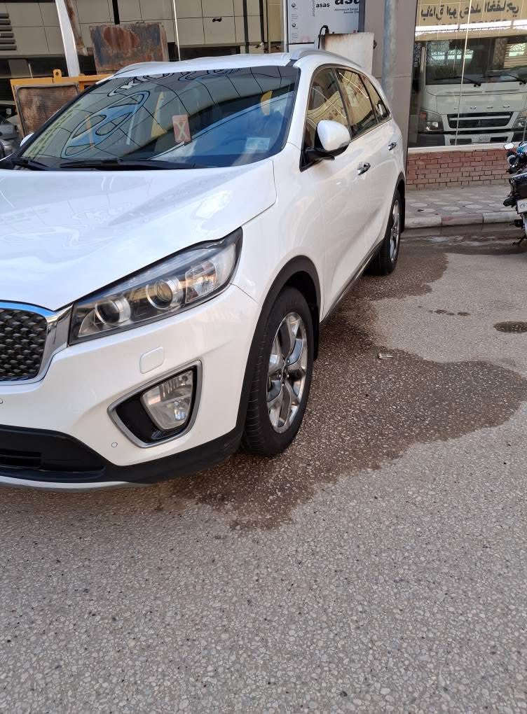 سورنتو للبيع 2017 خليجي  بغداد رقم نكليزي 
كير مكينه كله شغال وخير من لله مكاني بابل السيارة جاهزه من كلشي وموصفات السورنتو معروف سعر 223 وبيهة مجال للشراي 
للاستفسار ***********
