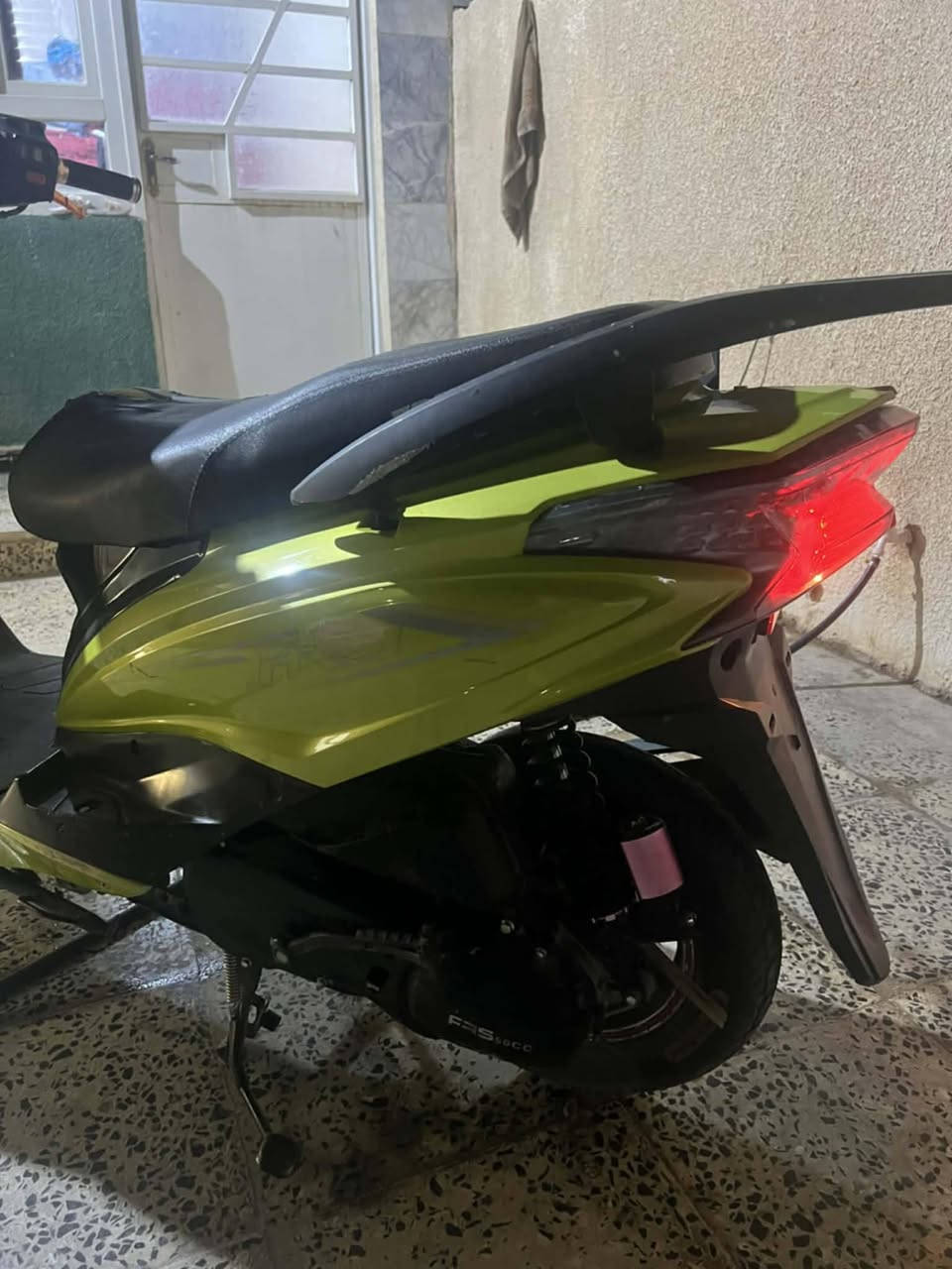 سلام عليكم دراجه سكنس موديل 23 البيع محرك ع الشرط مامفتوح كهربايات كلها شغاله تايرات جدد مكفوله من كلشي مكاني نجف السعر 450 وبيها مجال رقم الهاتف *********** ترهم امراوس اب اربعه كير فقط
