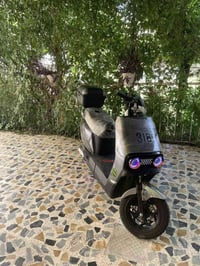 ماطور شحن للبيع 318 6 بطاريات ملف 2000 نظافتو 100‎%‎ مستعمل شهرين  الس...