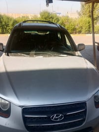 سنتافي موديل ٢٠٠٨ گاز گص بدون لوحات حيل حلوه وحيل حلوه السياره واذا مر...