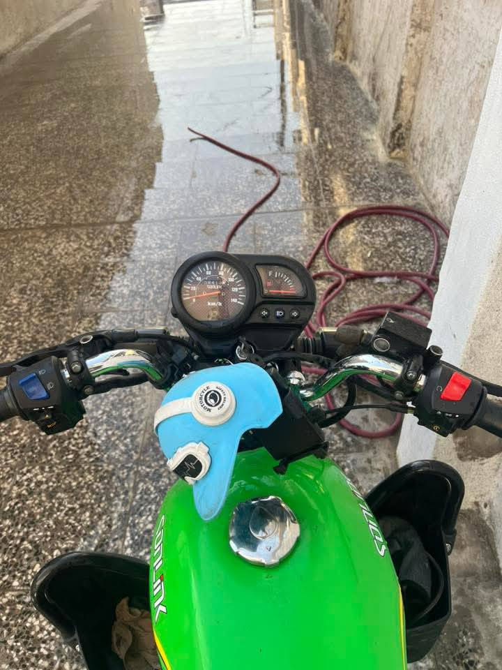 سلام عليكم سونك ماكس موديل 2024 دراجة نضيفة مكينة نضيفة  بيها نقوصات بسيطة سعر الدراجة 750 وبيها مجال قليل عنوان بغداد مدينة الصدر ***********
