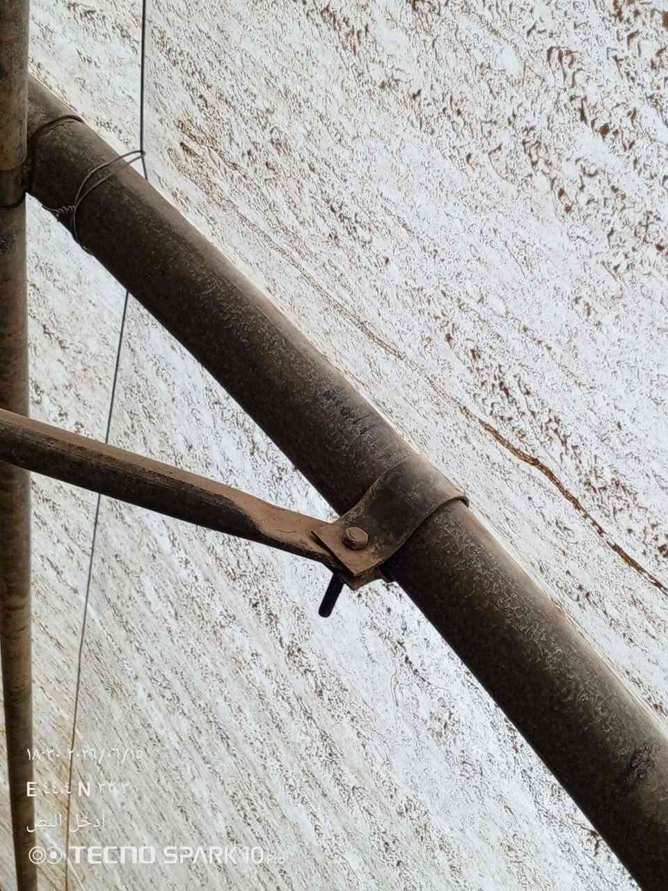 السلام عليكم يوجد لدينا بيت بلاستيكي للبيع واحد بس نظيف حديد الاردني ليلون جديد صاندات كله جديد الطول 24 قوس 54 متر مكاني بغداد الوصفيه الرقم. ***********
