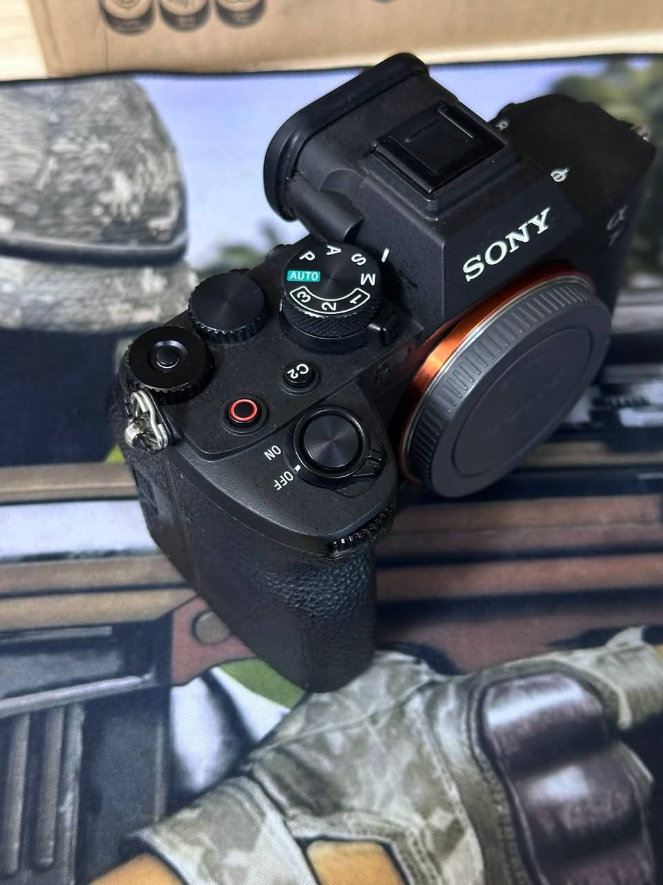 كاميرا sony a74 نظافتها 90‎%‎ مداريها كلش
شترها تقريباً 32 الف ( العمر الافتراضي الها 200 الف ) الصورة بالتعليقات

عيبها الوحيد مكان الميمور مكسور ليطة التثبيت يعني الميموري مايثبت بالمدخل الاول لكنه شغال طبيعي وموضح بفيديو مع الصور 

قفلها 2 مليون 

كارتونها واغراضها كامله موجدة

مكاني الموصل واوصلها محافظات 

كلشي موضح عنها بالبوست
الي مهتم فعلاً يتواصل وياي على الحساب او على رقمي بيه واتساب واتصال 
***********
