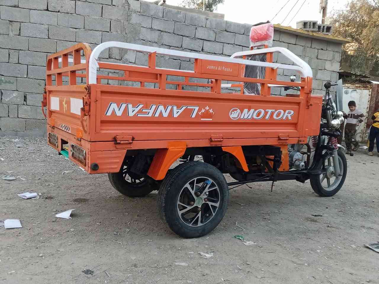 السلام عليكم شباب ستوته كربلائيه  للبيع موديل  ستوته مكفوله كفاله عامه ستوته نضيفه كهربائياته شغاله كله210 اصولياته كامله بأسمي السعر 1700  المكان البصره حيانيه الرقم ***********
