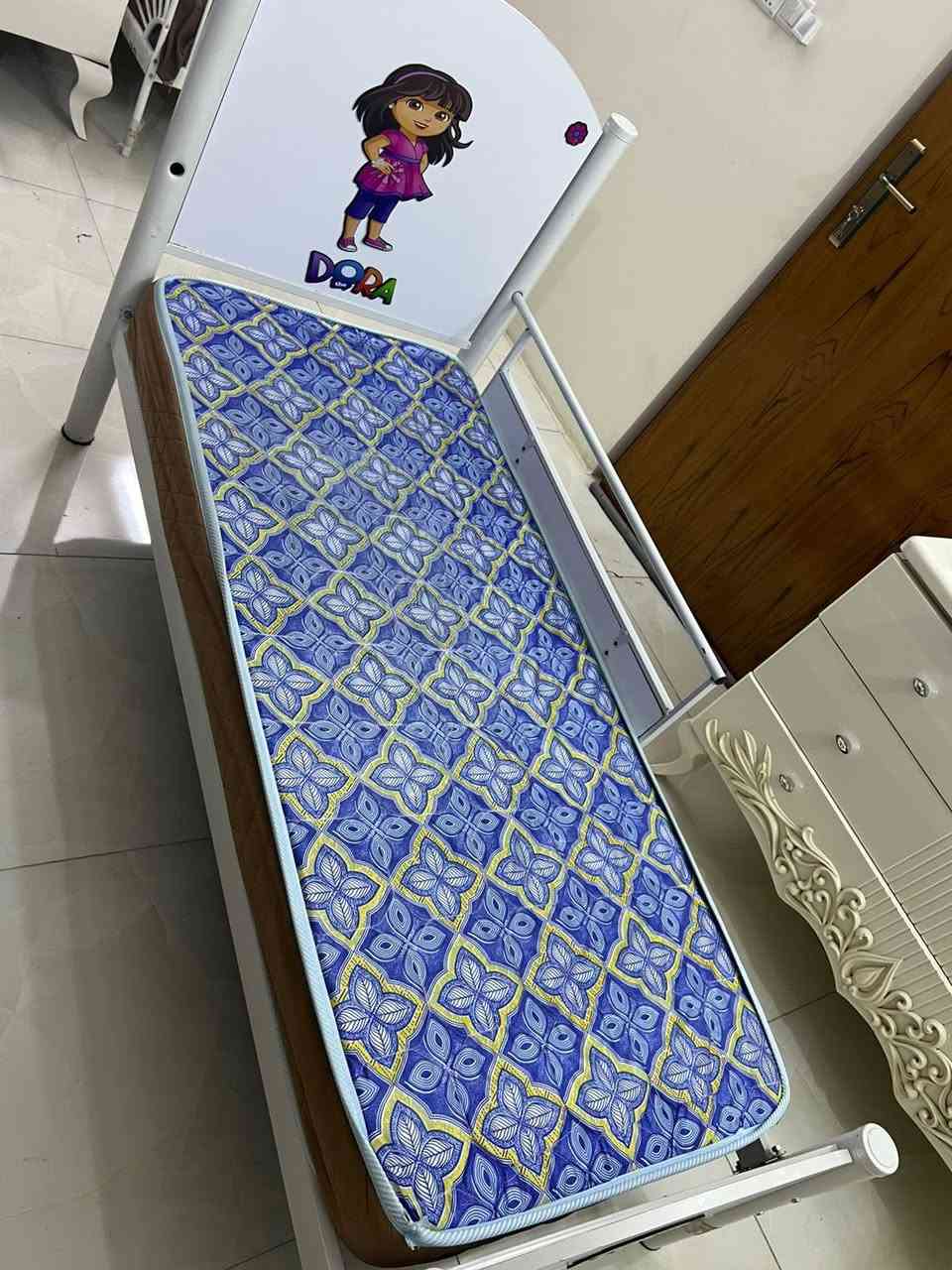 للبيع الجربه مع دوشك مابي اي ضرر ١٠٠ والطبلات ١٥٠ للاستفسار الاتصال على ‭٠٧٧٠ ٥٣٧ ٢٣١٥‬
