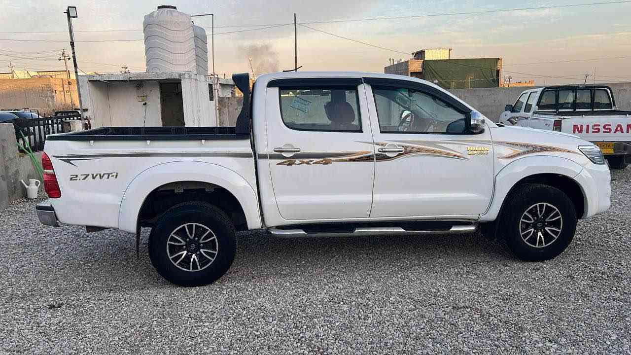 مەرزیە 2014 
سەید نەهرۆ 
4 تایەو ویل لۆک 
فەحسو هەزە تازە ژینگە تازە سەنەوی پلاستیک 
￼تەحویل وەکالە هەمان رۆژ 
تیبیمی پەڵە پەڵە بۆیاغی هەیە بی لێدران 
ژ.م*********** أربيل, العراق
