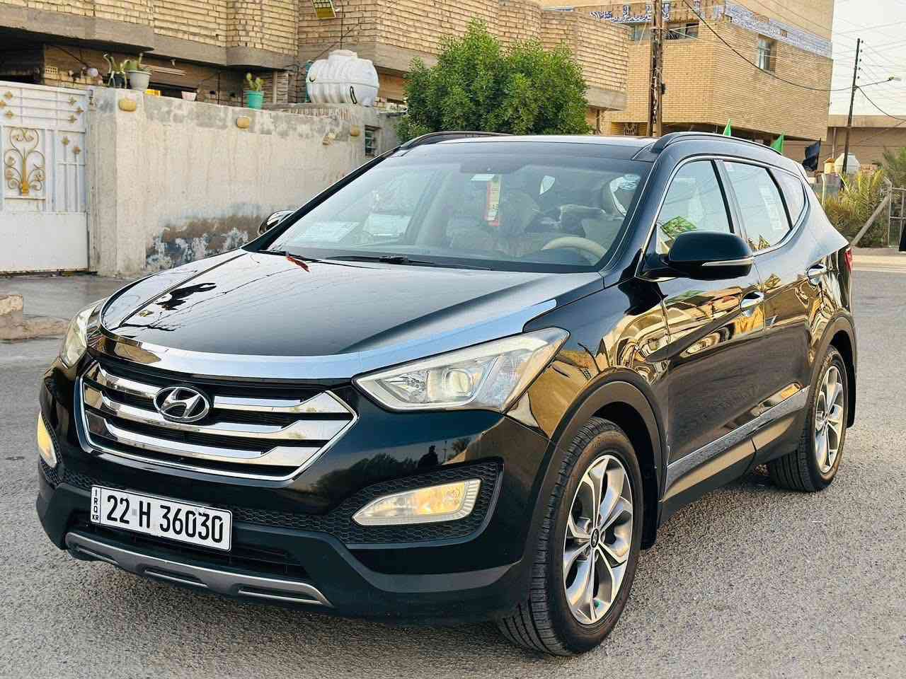 السلام عليكم هواندي سنتافي 2014 خليجي رقم اربيل الجديد مكفوله كفاله عامه فول مواصفات 6سلندر  
*مكفوله*
* حساسات خلفي
* انارة ترحيب مرايات و يدات  
* كاميرا
*ماشيه١٣٠الف حقيقي  
* مري جانبيه كهرباء
* كشنات كهرباء 
* 7 راكب 
* 5 ويل كب
* بلوتوث اوكس USB حاكيه
* تحكم ستيرن فووول 
* مثبت سرعه 
* مانع انزلاق
* فوور ويل 
* 3 قطع تبريد
* امكانية التحكم بالتبريد كل جه 
* التبريد الخلفي منفصل
* سايد بريك رجل  
وبعد بيها مواصفات
مكاني الديوانية   
الشراي يتصل وبيك خير وتدلل 
***********
