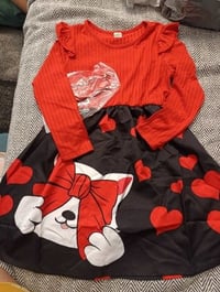 ملابس أطفال • يلبس ٣ سنين • حالة زينة