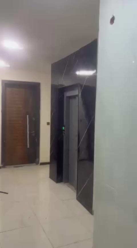 شقة للايجارطابق اول مصعد٥٥٠اللاعظمية السدةزيروامامية غرفتين للحجزوالاستفسار***********
