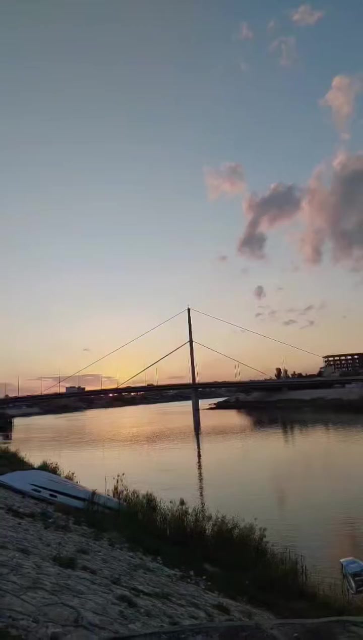 HONDA SHADOW 400 
مكينه و كير و كهربائيات مكفولات 
دراجه مزوده و مصبوغه جديد
جنت فايبر كلاس + تطواله جاملخ الخلفي + الاشاير الأمامي و الخلفيه هارلي ديفيدسون و المصطره الخلفيه + ألمصابح الخلفي هارلي ديفيدسون  + البلوجكترات هارلي ديفيدسون  + خوذ للبلوجكترات و المصابح الأمامي هارلي ديفيدسون + زوج تايرات جديدات و التاير الأماني مشلن + الويلات جوبلس + أستيرن جيكانو أنج و نص + درع أمامي + درع راديتر + قبق نيكل للهورن + أمرايات كاصهن من بره + و بلكات NGK صليات هم كاصهن من بره + و الدهن الي اديره موتل 
سعره 32 و بيه مجال 0782 620 9420  مكاني بغداد العطيفيه
