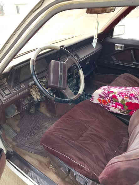 سوبر 1985سيارة جاهزة كير محرك ثنص جديد تبريد سيارة تجي وتشوف بعينك *********** بدون راعي سرق وعشار تكفل لسعر 25 مكلف بل نشر ماعرف شي تصال عل صاحبهة
