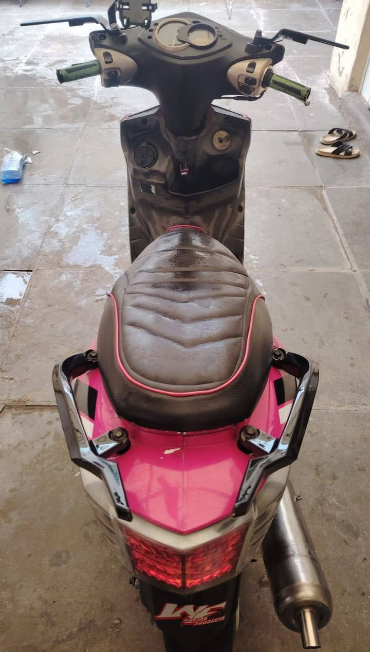 سلام شلونك شباب غراض سكنس للبيع دبلات جمس وفج فرمبو وفلنجه اصليه. ويل عمل بي ام تاير تي ماكس كامل عرضه شبر وي الفج. كلجات WF مطابقات اصلي. اسبايدر قطعتين مكاني بغداد الشعله الرحمانيه ***********
