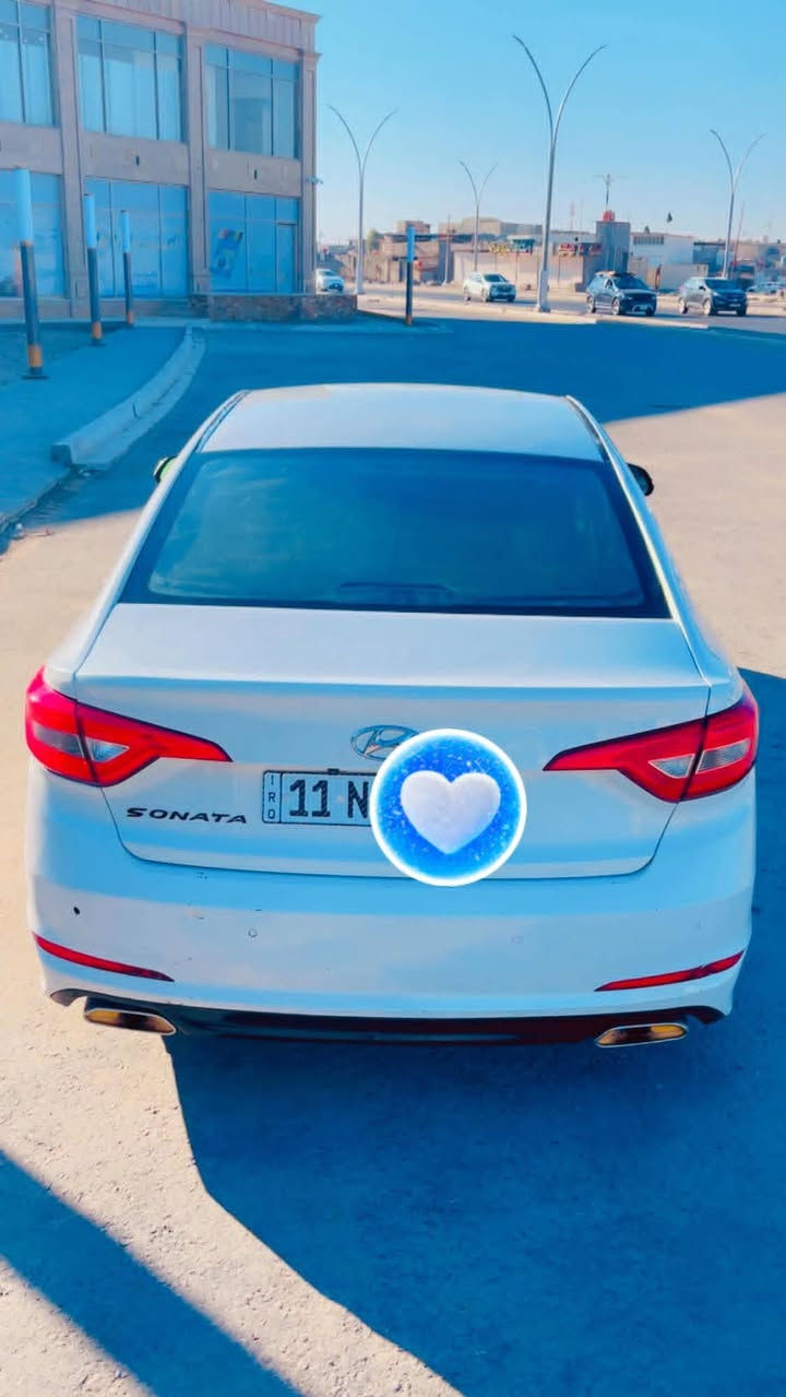لهم صل على محمد وال محمد
السلام عليكم 
نوع السياره ⬅️ هونداي سوناتا
الموديل ⬅️ 2015 
ألوان ⬅️ ابيض صدفي
رقم الوحه ⬅️بغداد N
‏الممشى ⬅️ 181 km
الوارد ⬅️ خليجي
المحرك ⬅️ 2400دوش المرغوب
السنويه ⬅️ لغاية 2030 
السعر ⬅️ 105 وبيها مجال لطيبين 
———————————————-
ملاحضه السياره بيها 3 طخات بدون حادث 
السياره مصبوغه عام لجماليه 
السياره في المحافظه البصرة شط العرب 
راعي السياره في  محافظه الديوانيه 
موصفات السياره شاشه تحكم إستيرين جهتين كامره حساسات 
مكلف بنشر راعي السيارة 
*********** الاتصال

