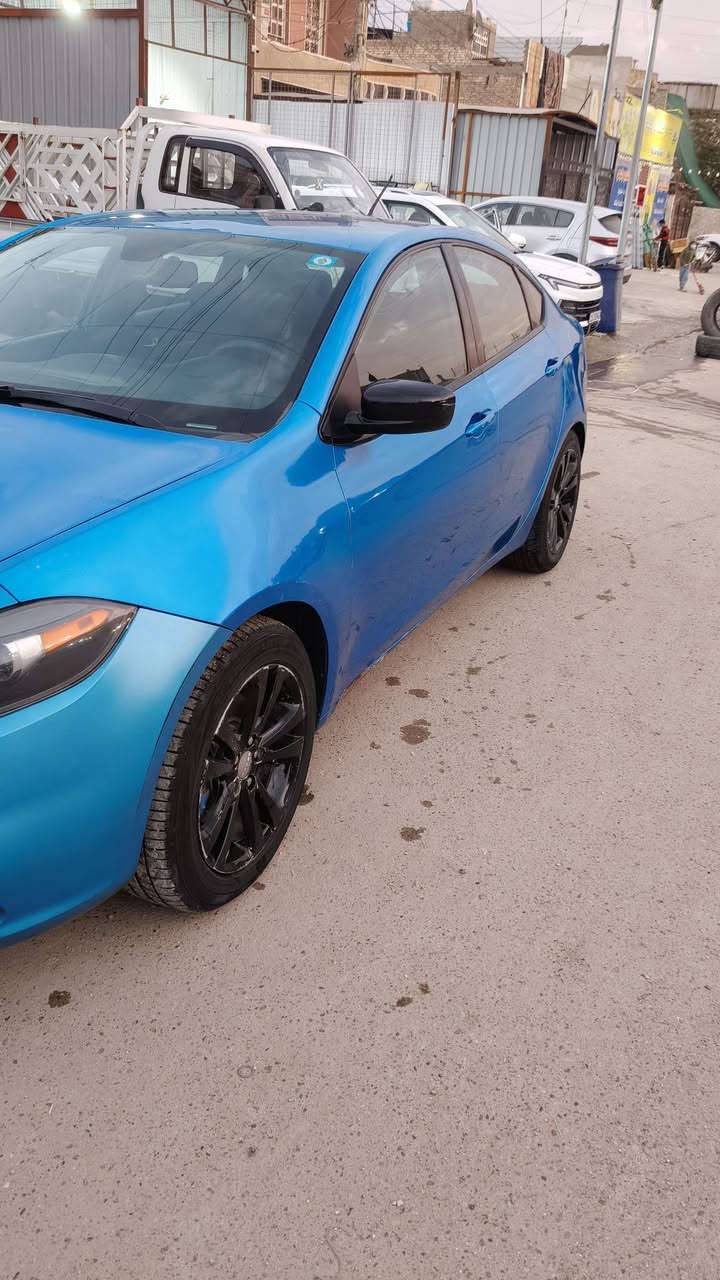 السلام عليكم دوج دارت موديل 2016 وارد امريكي السيارة بسمي تحويل مباشر كير مكينه كهربائيات كله شغال سياره حادثه فيضانات ومثل ما موضح بل صورة وبيه باب الصدر مدبل بدون دواخل وباب السائق مصبوغ حدادية 70% دبلات جدد اذاين جدد مكاني بغداد الشعب ***********سعره 80وبيه مجال
