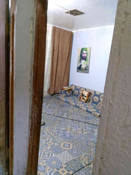 سلام عليكم ورحمه الله وبركاته شقه للبيع في البصرة الموفقيه شارع الدنك مقابيل شركة الكهرباء الموفقيه طابو صرف اسود بسمي مساحه 225 طابقين طابق لارضي قرفه جبيره وهول ستقبال وهول موزع وديوانيه ومطبخ ومجمع صحيات وحديقة جبيره طابق الثاني قرفه جبيره وقرفه زقيره وصحياتت 
الشقه 4طوابق حنا لارضي والثاني طابو صرف اسود بسمي مصفره من الظريبه الماي والكهرباء وكلشي 
شقه على شارعين وال شقه الفوك شقتنا معزوله درجها لوحدها 
سعر 65 
*********** البصرة
