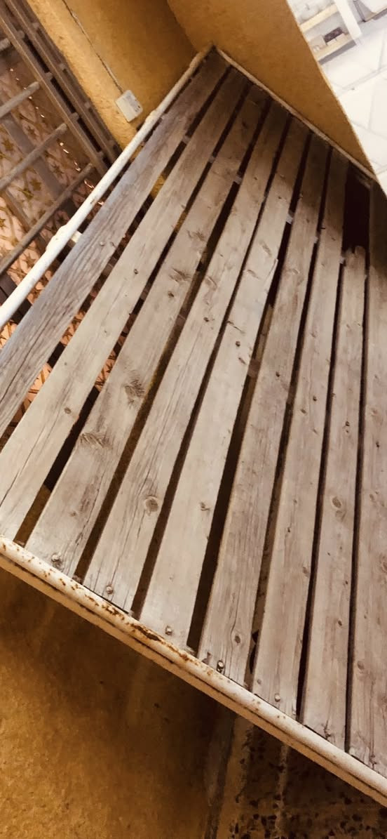 السلام عليكم
سيبايه نيسان عاليه 

ب١٠٠ وبيهه مجال 

***********

مدينه الصدر
