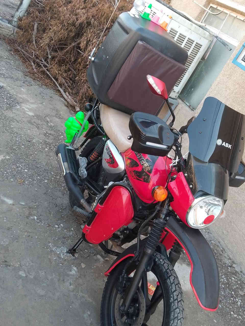 سلام عليكم عندي بوكسر جبلي موديل 22 شهر 10, درجه درجه كفاله عامه من كلشي اوراق كلمه بسمي اتكفلك كلشي اوراق ترقيم مجمبزه درجه فول سعر 1650,,بكاني بغداد لبياع شرطه الخامسه ***********
