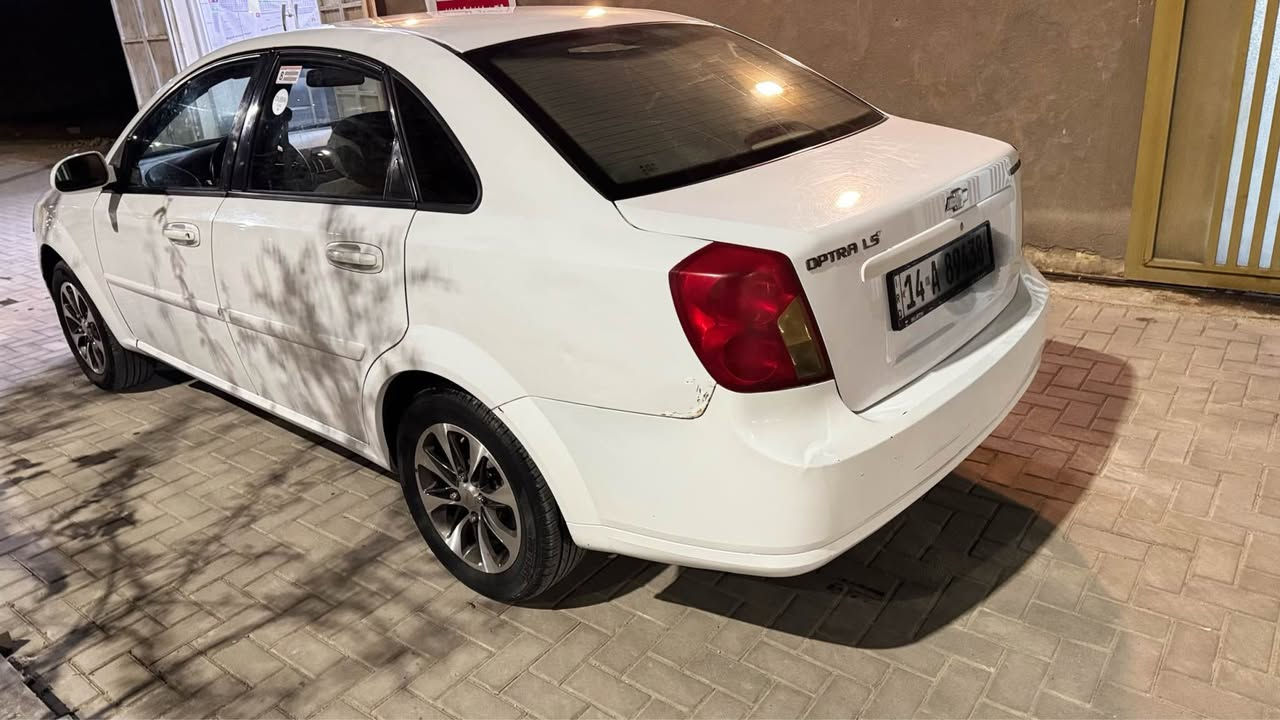 سلام عليكم  اوبترا موديل 2010  ماشية 167 الف سيارة حيل جديدة  ويل كب حدادية 100‎%‎ توني امبدله حته المشط رقم بصرة دولي  مكان السيارة بصرة السعر 82  رقم *********** البصرة, العراق
