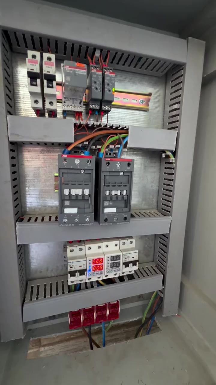 #طاقة_متجددة #طاقة_شمسية #اكسبلور_فولو #ألواح_شمسية #كهرباء


**إذا كنت صاحب هذا الإعلان وتريد حذفه لأي سبب، رجاءا أرسل رسالة إلى الدعم الفني**