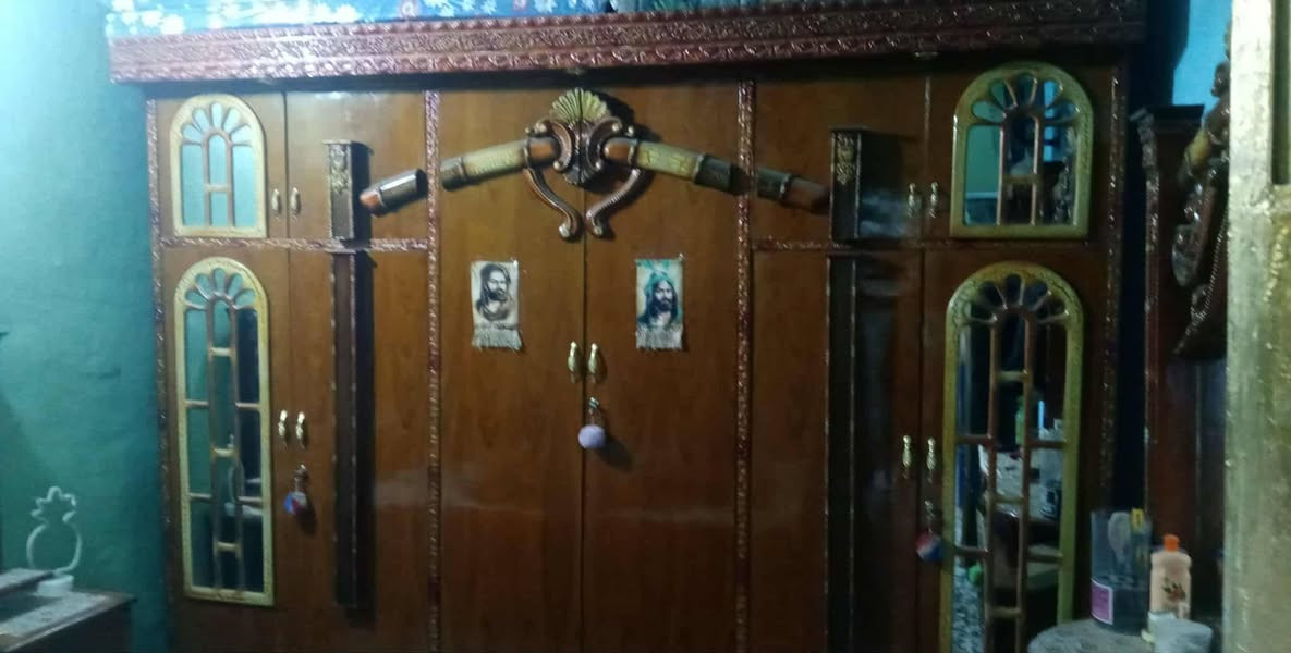 سلام عليكم غرفة نوم صاج اصلي نضيفه مابيها شي من داخل وخارج سبب البيع محتاج سعره ٦٥٠ وبيها مجاال قليل
مكاني مدينه الصدر ***********
