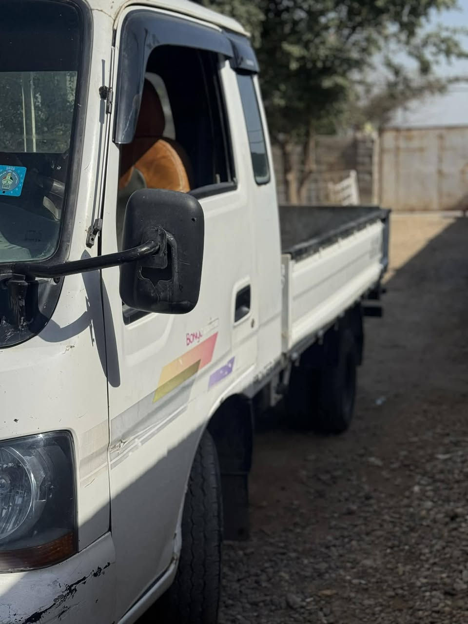 ام عيون للبيع جاهزا موديل ٢٠٠٢بسمي رقم انكليزي ٧٠ وبيه حك الجيه للتواصل هاذا رقمي ***********
