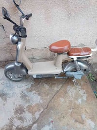 دراجة شحن للبيع السعر 175 وبيها مجال بسيط  للأستفسار 07506219103