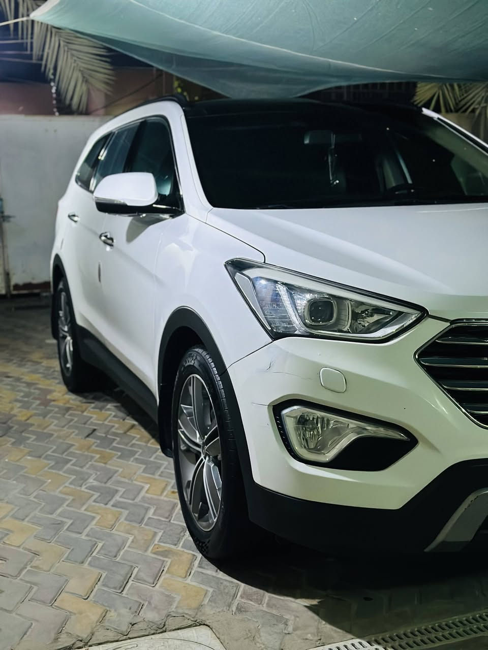 سنتافي 2015 كراند كويتي
رقم بغداد بأسمي

ماشية 186

بيها بارد بالجنطة شبر محدد بالصورة

 والجاملغ الامامي عكس السايق محدد هم 

مواصفات فول 1/1

تبريد ٣ قطع 

7 راكب

مكينة 6 (3.3)

نضام منحدرات

اوتو هولد

سايد بريك كهربائي

حساسات خلفي

 كامرة

كشنات امامي كهرباء

تبريد خلفي منفصل 

بانوراما

بصمه ابواب

 بصمه تشغيل

كشنات جلد 

زراك لايت

بردات خلفية

لد امامي خلفي

لايت زنون بلاد عالي ناصي

مري شفط 

تحكم ستيرن فول

مثبت سرعة 

3 انظمة قيادة

وبعد بيها مواصفات

مكان السيارة كربلاء 

***********

السعر خاص 

متواجد واتساب / ماسنجر / اتصال
