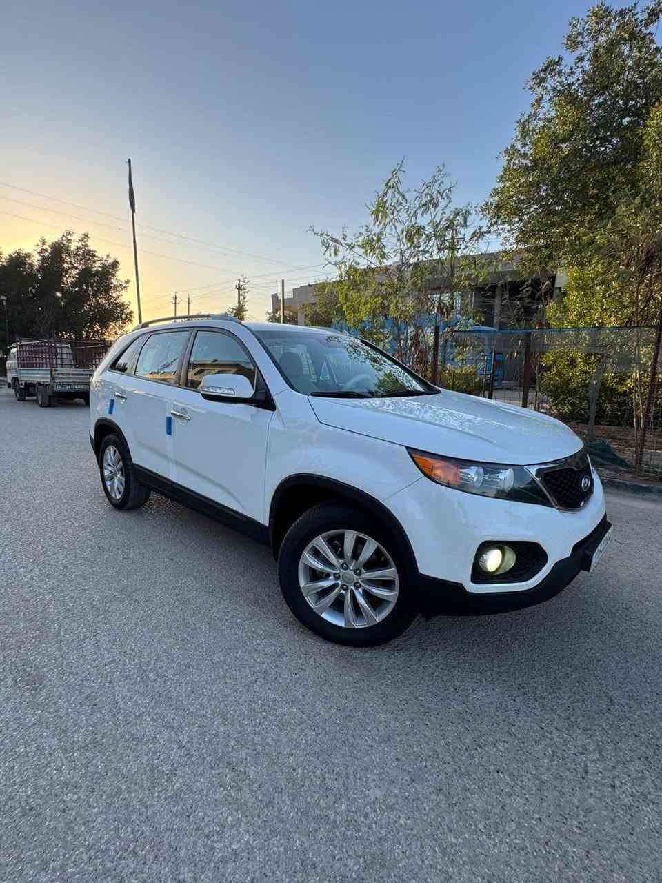 السلام عليكم 🫡
رمضان كريم 🌒 
سورنتو 2011 وارد خليجي 
مكفوله كفاله عامه من ضربه وصبغ وتبديل 
مواصفات سيارة 🚙 
مكينه 2400
كشن كهرباء ⚡️ 
كشنات جلد 
حساس خلفي 
كامرة دوارة 
تحكم ستيرن جهتين 
مري شفط شاير بل مري 
ويل كروم
منضومه زنون 
سبعه راكب 
3 قطع تبريد 
تخم تاير جديد 
صدر امامي خلفي جديد 
رقم مميز 
سيارة بسمي 
تريد وكاله تريد تحويل سنويه وهزة ورقام جدد 2031 
سعر السيارة 147
سيارة احلى من صور سيارة جديد بمعنى الكلمه وبل عافيه على لي ياخذها 
مكان سيارة 🚗 بغداد الزعفرانيه  
***********
