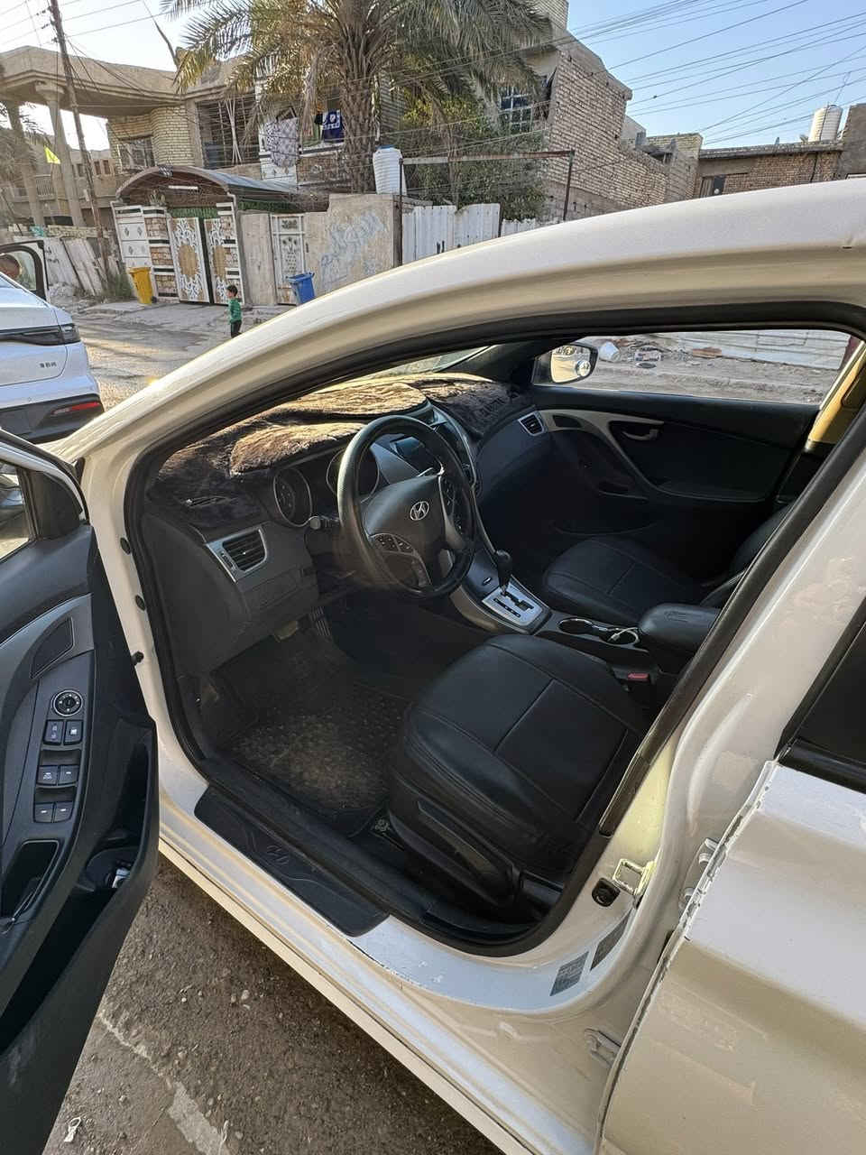 النترا خليجي ٢٠١٢  بغداد مشروع وطني محرك ١٨٠٠ دوش استلام الشركه العامه ماشيه ١٥٨ الف عليها ادامه شامله 
صدر امامي خلفي مبدل كامل
راديتر مي راديتر تبريد جديد 
باتري جديد كير مفتوح 
شاشه اندرويد 
بصمة و تشغيل عن بعد و كارت تشغيل 
نظام ترحيب و نظام سيكورتي 
تحكمات ستيرن كامله و كروس مثبت سرعه
سستم LED 360 و ارضيات 
كشنات جلد 
داخل اسود بالكامل 
عليها لحايه و سبايدر
ويل ١٦ كروم بلادي 
لايت زينون
بيها طخه بالباب عكس السايق  
السياره نظيفه و مصروف عليها و مال جناي ياخذها يدعيلي عليها كامله مناقصها شي عارضها ب 110$ بيها شي بسيط 
***********
