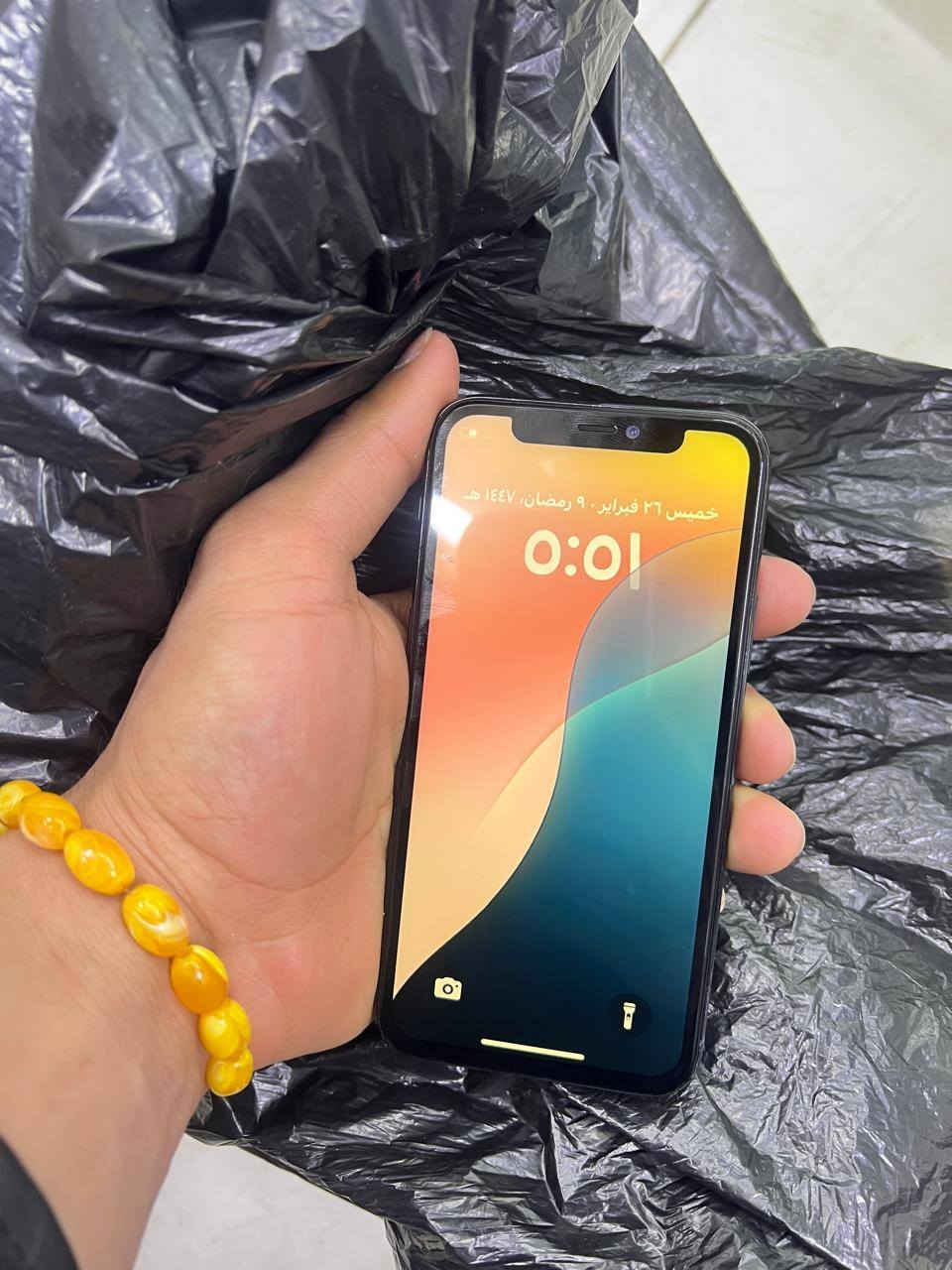 ايفون 11برو السعر ١٧٥
مبدل شاشه وبطارية وبصمه متوقفه 
بغداد ***********
