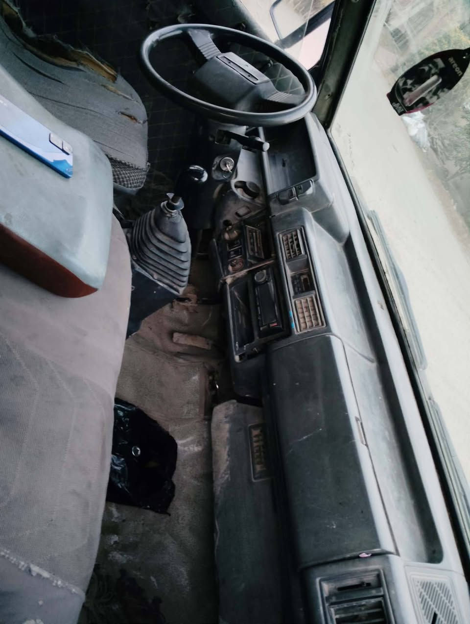 كيه بسته رقم ذيقار گير محرك مكفولات حداديه تخم تاير باتري جديد اي نقص مابيهه الگشر بلادي شواصي سليمه السعر ١٩$مكان السيارع حله***********
