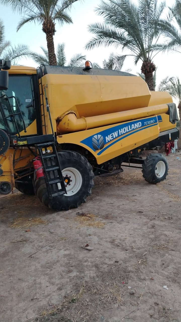 السلام عليكم 
#للبيع حاصده اربعه بلم دبل درام  موديل 2020 مشتغله 2600 كفاله عامه رقم ***********
