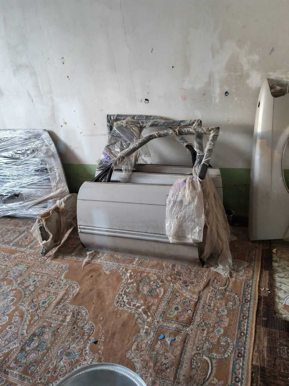 فره ارنب ستيشن اليابان جدد مال حاويه واضحات بالصوره ***********
