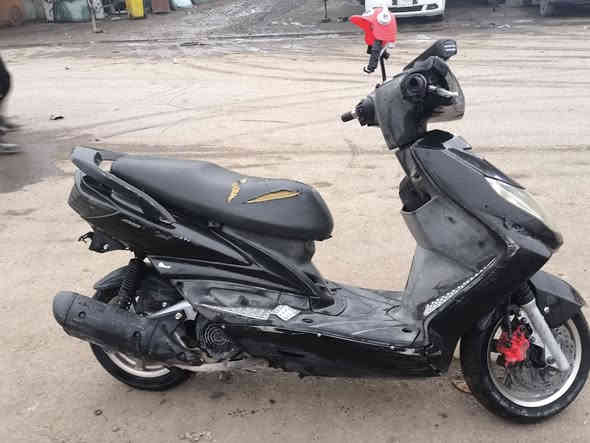 سلام عليكم دراجه سكنس فحل البيع دراجه نضيفه وحلوه مامفتوحه دراجه بجمها بي فابلون والباقي كامل دراجه حلوه ومرتبه سعرها 600وبيها مجال مكان بغداد الحسينيه ***********
