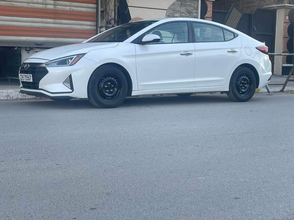 النترا للبيع ٢٠٢٠ سيارهً جديد مكفول سياره سونار بل منشور وارد امريكا سياره بدون صبغ سياره ماشي ٤٠ سياره جانت متروكه السعر ١٥٢ بي مجال بصيط ***********
