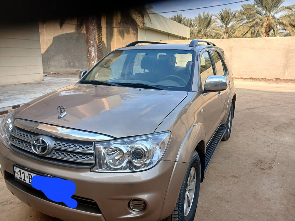 تويوتا فورتشنر موديل 2006 محرك 6 رقم بغداد دولي بيها صبغ حزام جماليه اثر جراد فقط تكم لغود شواصي قمارة سليم 
السعر 134
***********
