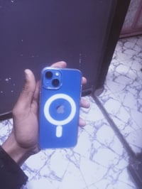 آيفون ١٣ عادي ذ ٢٦٥ ب ٨٩بلاد كلشي ما مبدل بي كلشي شغال جهاز نضيف جددا ...