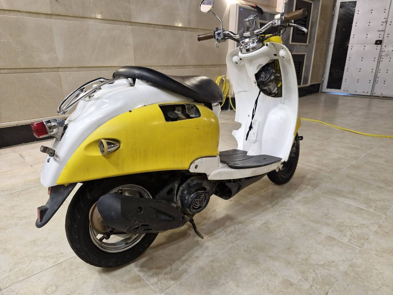 عبد الحليم تایر امامي جديد عقل جديد دراجه كامله يرادله باتري لان باتريه ضعيف
 شغل واطلع ظفيره كامله عدا اشاير الدراجه كدامك تجي تفحص
عنوان،بغداد حي الجامعه 
السعر((270))


**إذا كنت صاحب هذا الإعلان وتريد حذفه لأي سبب، رجاءا أرسل رسالة إلى الدعم الفني**