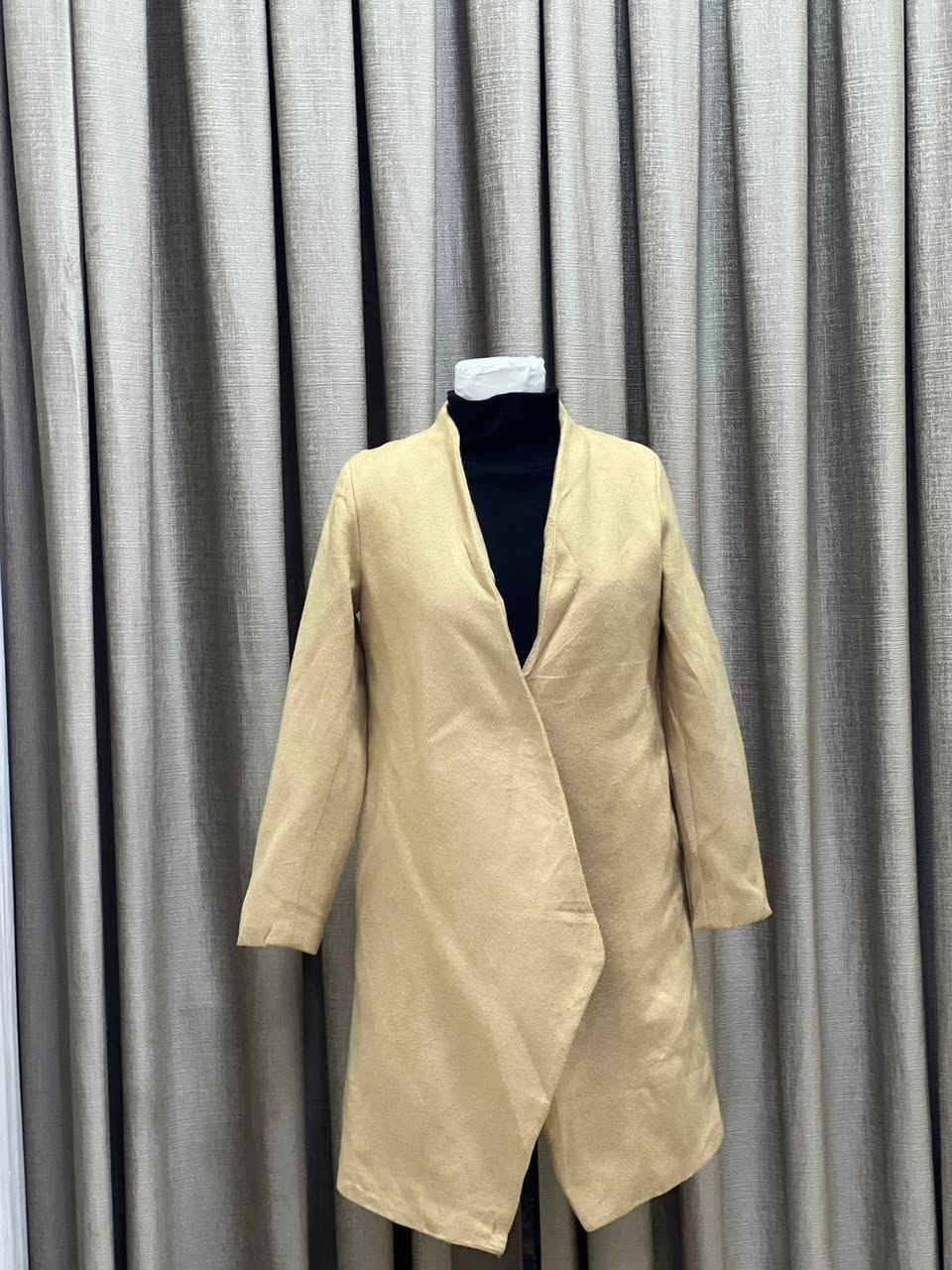 ملابس باله أوربي مامستخدم شرط النظافه واسعار تخفيضات عل 5 و8 و10 يااا بلاش التواصل عل لرقم بي واتساب*********** ويوجد توصيل لكافة أنحاء العراق
