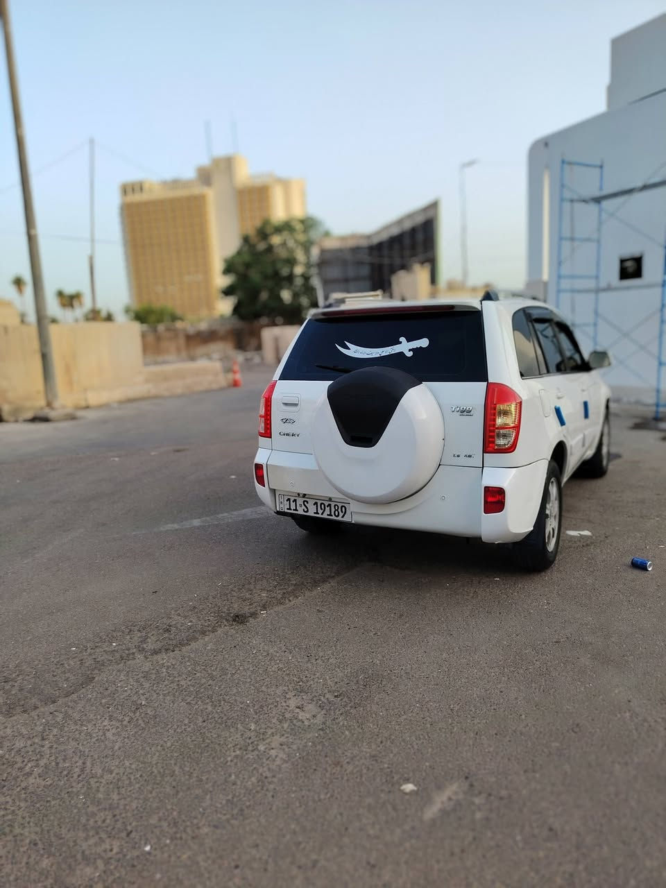 سلام عليكم عندي تيكو ٢٠١٣ ماشيه ١٠٠ للبيع رقم بغداد إنكليزي سياره جديده وخير من الله السعر ٦٢استفسار اتصال ***********
