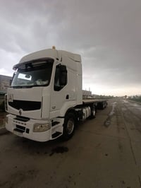 رينو ٢٠١١ • مكينة فالفو ٤٦٠ • ماشية ٩٠٠ألف